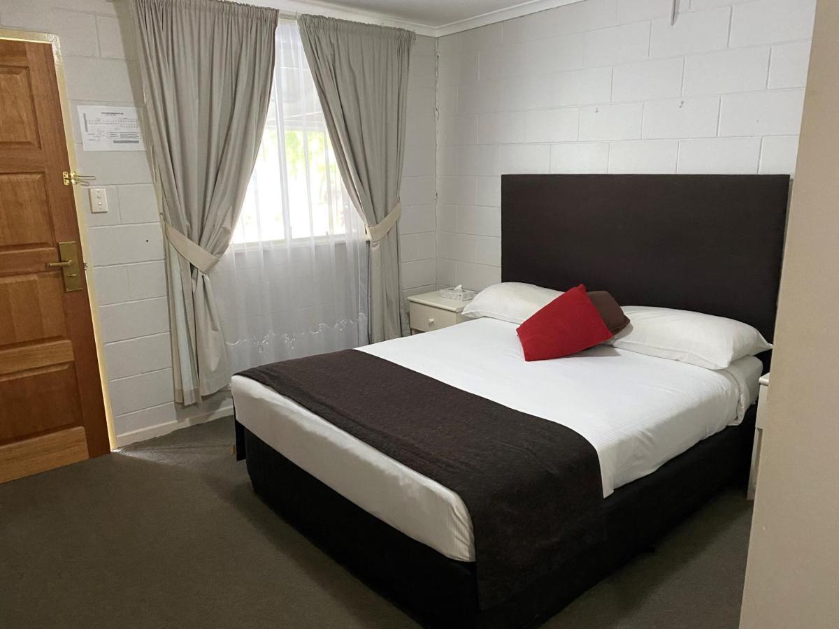 Puffers Inn Loganholme Екстериор снимка