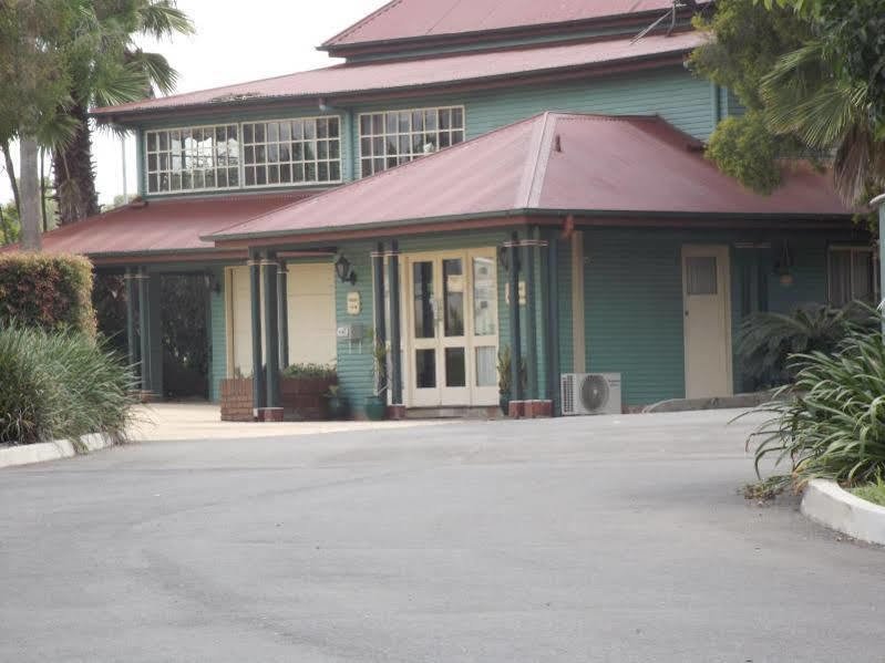 Puffers Inn Loganholme Екстериор снимка