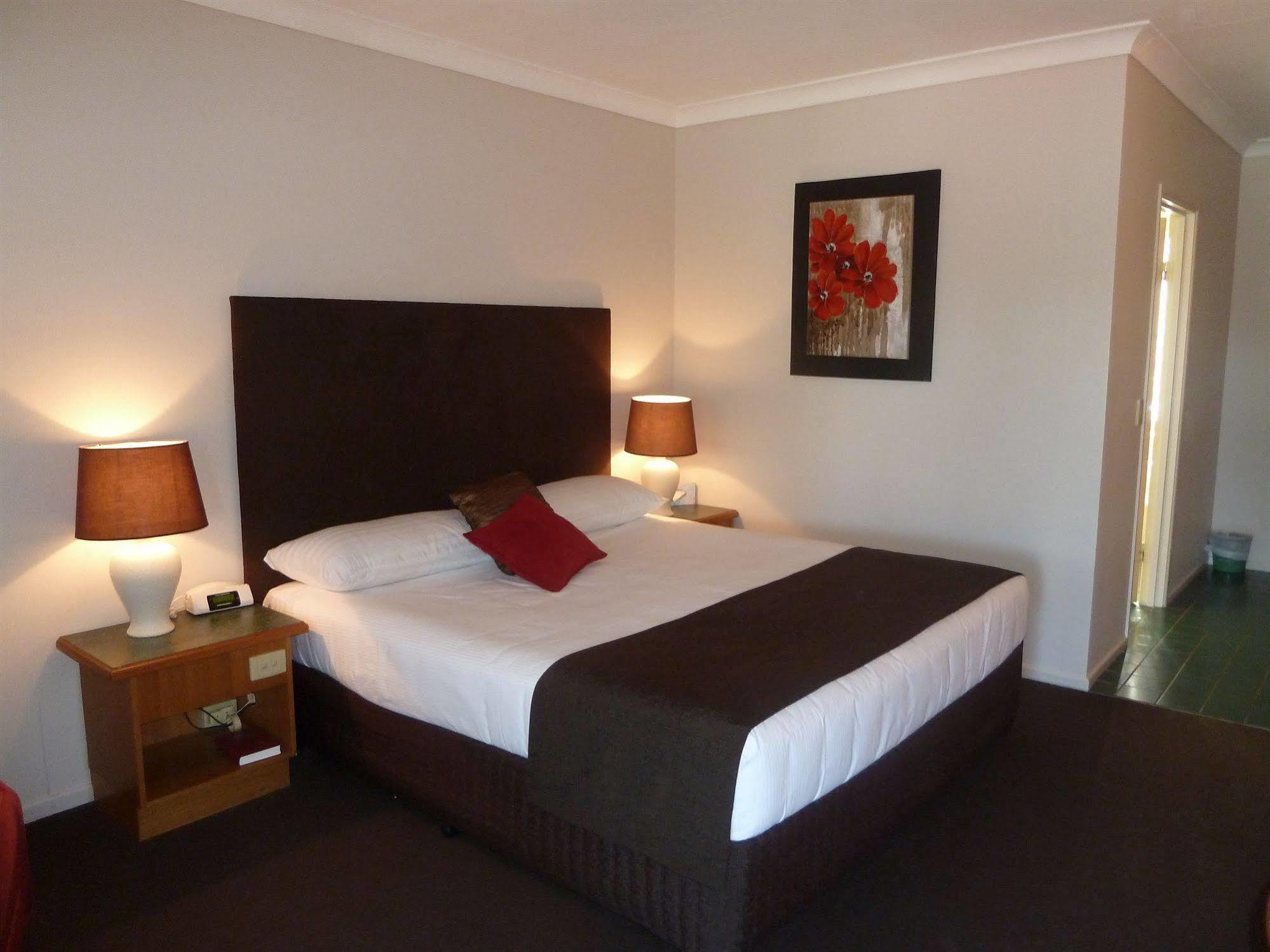 Puffers Inn Loganholme Екстериор снимка
